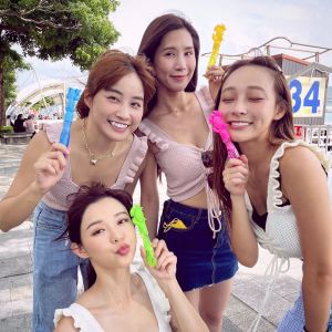 ▲《女孩花啾玩》到淡水吃遍美食,被喻為是女神版的食字路口。(圖/《女孩花啾玩》IG) ▲《女孩花啾玩》到淡水吃遍美食,被喻為是女神版的食字路口。(圖/《女孩花啾玩》IG)