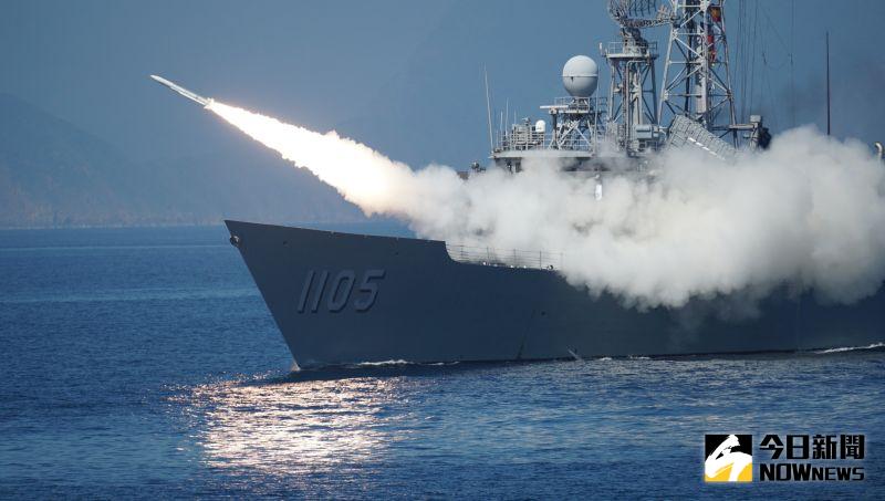 ▲海軍成功級繼光軍艦發射標一飛彈。（圖／記者呂炯昌攝）