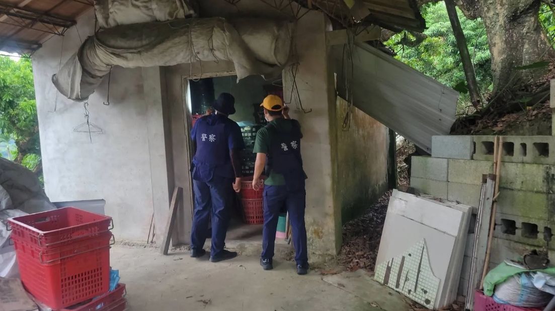 ▲台中滷味攤老闆24日遭槍殺，槍手在山區被尋獲時已經死亡。（圖／翻攝記者爆料網）