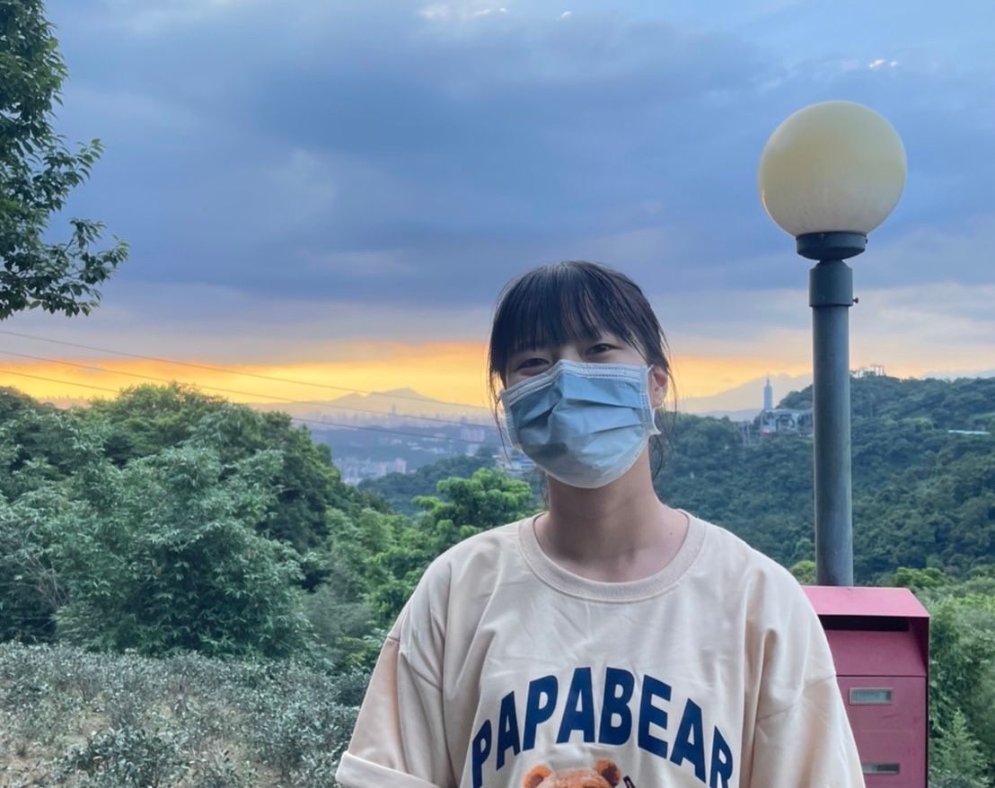 ▲今年就讀淡江大學產業經濟系大三的Tina認為，18歲未有足夠的判斷能力，因此十分反對將公民投票權的年齡下修。（圖／Tina提供）