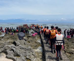 玩水,戲水,海邊。(圖/記者周淑萍攝) ▲玩水,戲水,海邊。(圖/記者周淑萍攝)