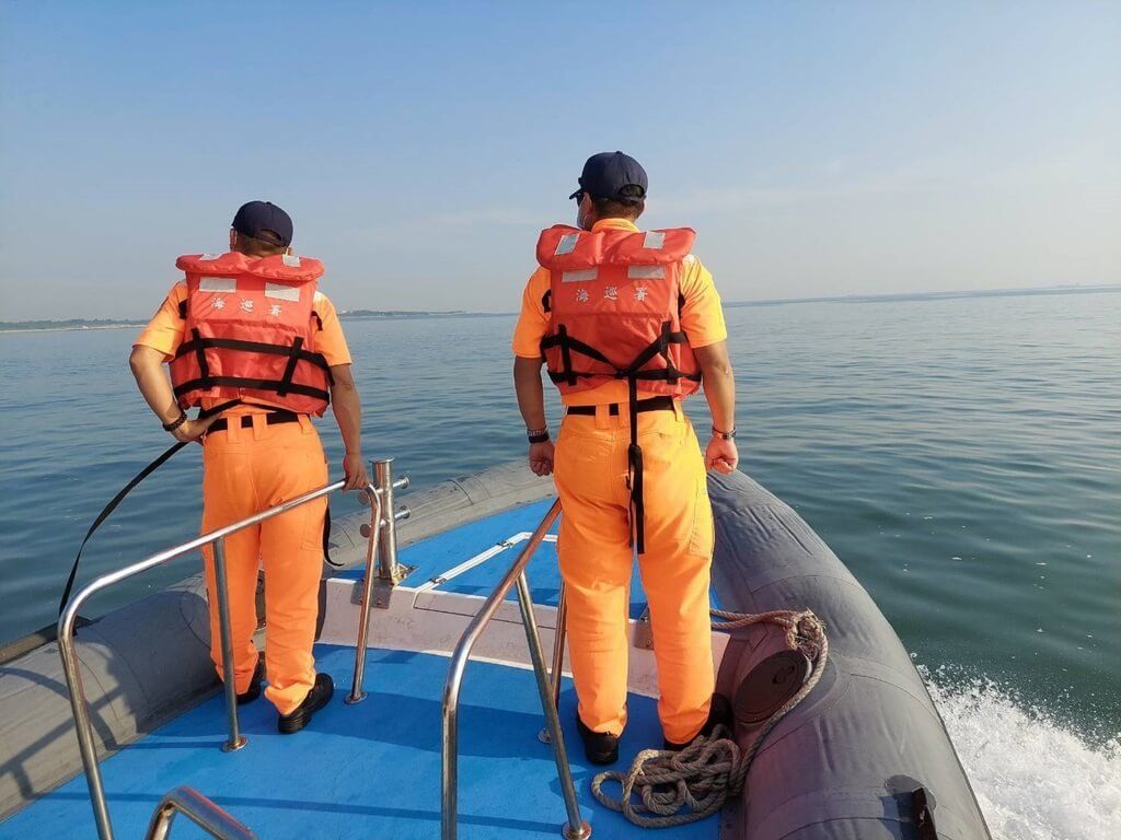 ▲金門海巡隊今天表示，金門籍「小黑號」舢舨昨天上午在復國墩外海作業，直到下午6時30分仍未返航，疑似落海失聯，今天上午尋獲船長金沙鎮光前里長黃文成遺體。（圖／中央社）