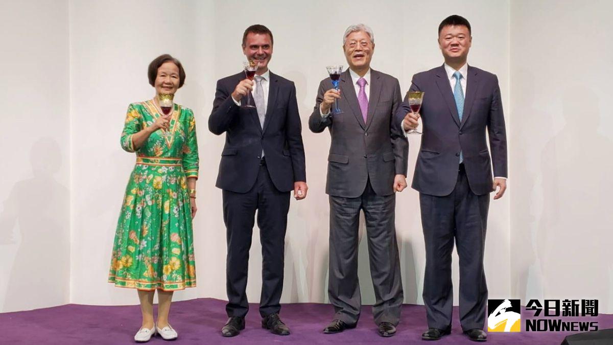 ▲國裕公司為感謝Patrick Rumlar代表（左二）的情深義重，特別在高雄萬豪酒店舉辦歡送會。（圖／記者陳美嘉攝，2022.07.29）