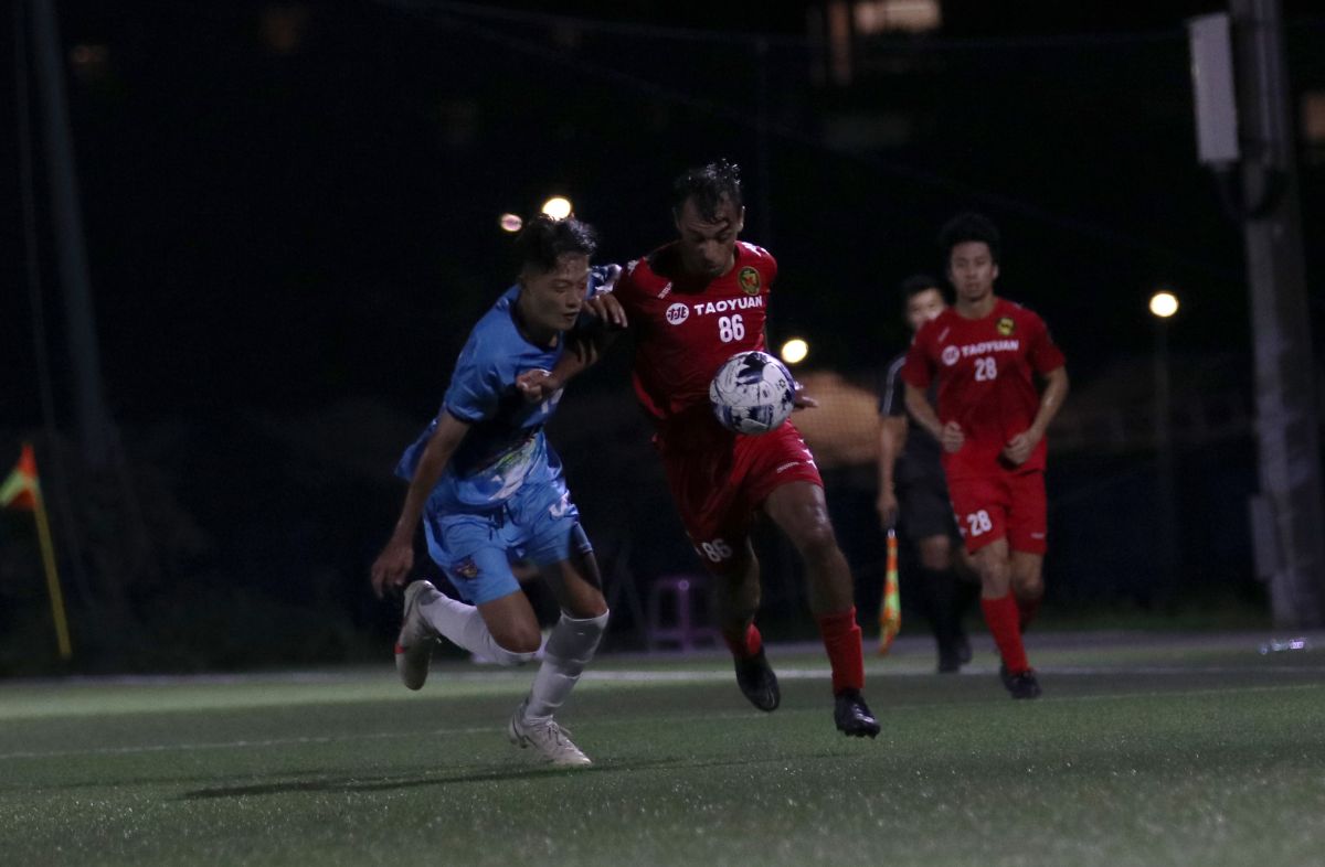 ▲MAURICIO（中）梅開二度，助隊奠定勝基。足協提供