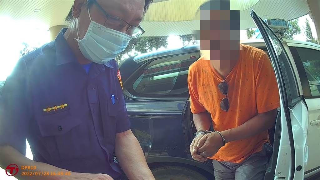 ▲金門一名50多歲男子，瘋狂追求一名已婚女子，追不到還叫囂，被依違反跟蹤騷擾保護令罪嫌移送檢方偵辦。（圖／翻攝畫面）