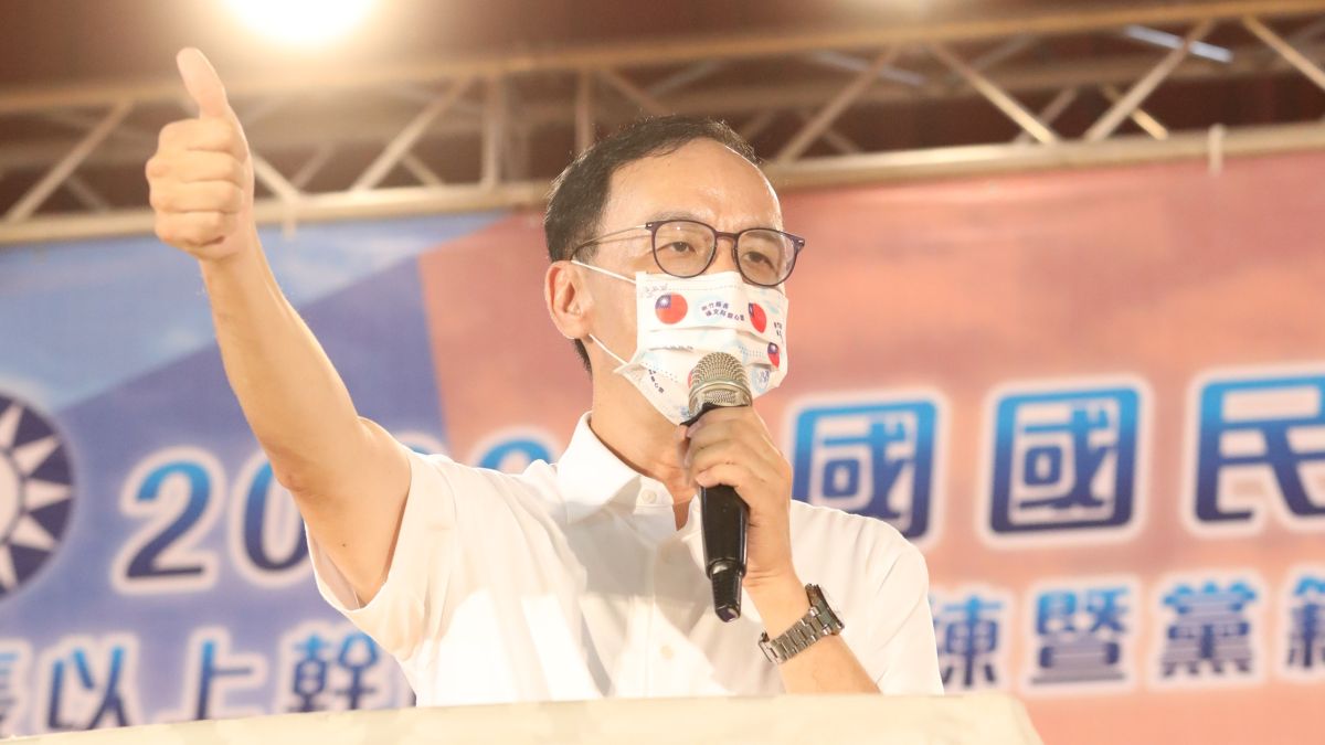 ▲國民黨主席朱立倫31日表示，最近聽到很多小孩子說「以後考試的時候就抄同學的，要不然就抄老師的，反正既然市長都可以抄，我們為什麼不能抄？」（圖／國民黨提供）