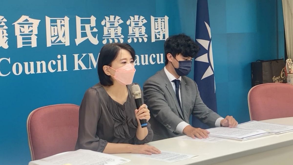 ▲國民黨台北市議員王鴻薇1日再度召開記者會，除了表明已經向教育部具名檢舉國安局長陳明通違反學術倫理外，更直言陳明通的三次聲明與林智堅三度召開記者會，都是事後串供。（圖／王鴻薇辦公室提供）