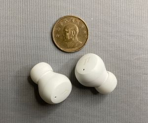 1MORE ComfoBuds Mini迷你豆主動式降噪真無線耳機。(圖/記者周淑萍攝) ▲1MORE ComfoBuds Mini迷你豆主動式降噪真無線耳機。(圖/記者周淑萍攝)