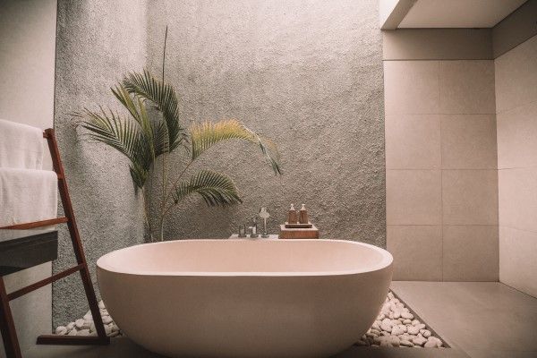 ▲許多網友提到最在意飯店浴室是否乾淨。（示意圖，非當事人／取自unsplash）