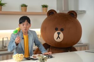 熊大生日!LINE FRIENDS化身小籠包萌翻 黃子佼直播開賣 ▲今晚鎖定黃子佼與熊大吃播。(圖/LINE FRIENDS提供)