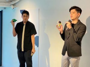 萌寵經濟夯!詹朴跨界設計貓狗服裝 討好17歲愛貓 ▲設計師詹朴APUJAN(圖左)與「tails &me 尾巴與我」創辦人Vincent(圖右)。(圖/記者蕭涵云攝)