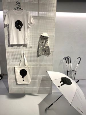 萌寵經濟夯!詹朴跨界設計貓狗服裝 討好17歲愛貓勝過她 ▲緊扣主人愛萌寵的心,詹朴打造親子裝。(圖/記者蕭涵云攝)