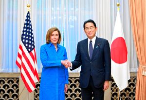 裴洛西亞洲行 ▲日本岸田文雄5日上午與美國眾議院議長裴洛西會晤。(圖/美聯社/達志影像)