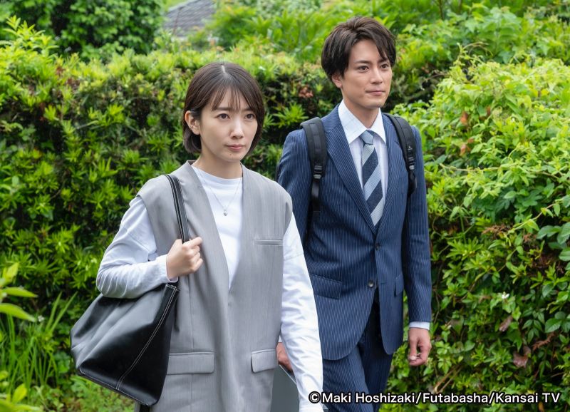 ACE級女業務睡進「不成材」男同事家!《翻新》曖昧升級