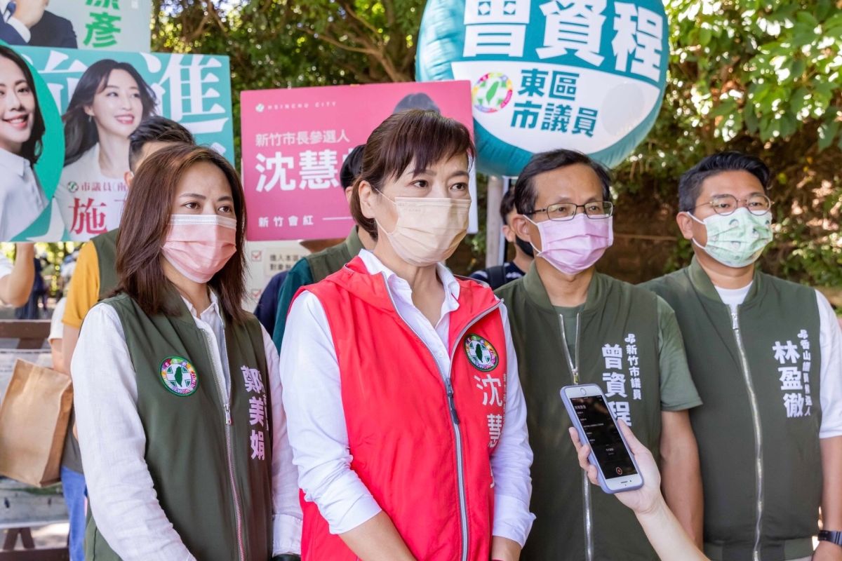 ▲沈慧虹質問高虹安，是否認同柯文哲所說的「台灣應該左右逢源、兩岸一家親」？（圖／沈慧虹辦公室提供）