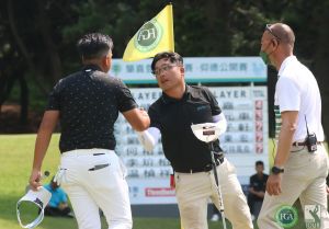 洪健堯(右)和劉嚴鴻經過精彩的四次延長賽終於奪冠。官方提供 ▲洪健堯(右)和劉嚴鴻經過精彩的四次延長賽終於奪冠。官方提供