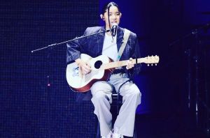 陶晶瑩女兒荳荳自彈自唱,表演自己創作的歌曲。(圖/翻攝自陶晶瑩IG) ▲陶晶瑩女兒荳荳自彈自唱,表演自己創作的歌曲。(圖/翻攝自陶晶瑩IG)