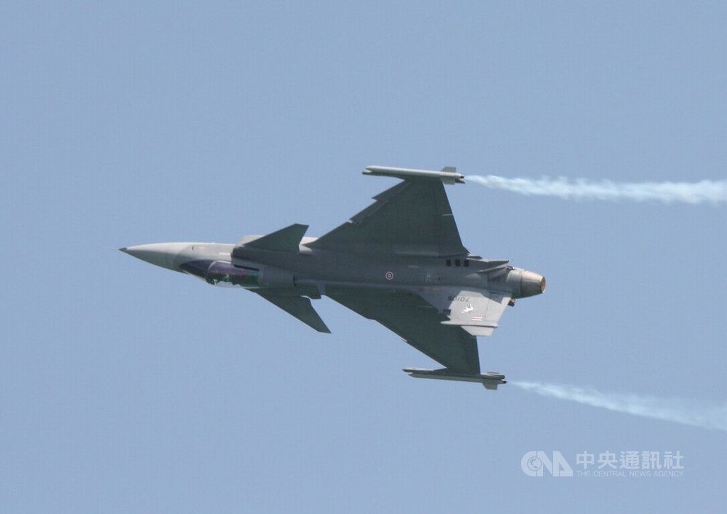 ▲泰國空軍（RTAF）8月中旬將與中國在泰國東北部舉行10天的「鷹擊2022」（Falcon Strike 2022）聯合空中對抗演訓。圖為攝於2018年的泰國獅鷲戰機。中央社記者陳亦偉攝 111年8月8日