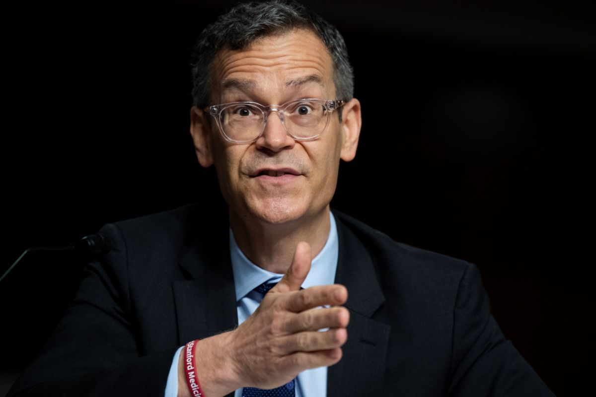 ▲美國國防政策次長卡爾今天表示，他不認為北京幾年內會計劃入侵台灣，但會加大對台施壓，試圖在台灣周圍建立新常態，且中共空軍越來越常出現危險行徑，須留意兩岸軍機爆發摩擦。（圖／美聯社／達志影像）