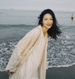 向涵之被網友猜測為吳磊的秘戀對象。(圖/取自向涵之微博) ▲向涵之被網友猜測為吳磊的秘戀對象。(圖/取自向涵之微博)