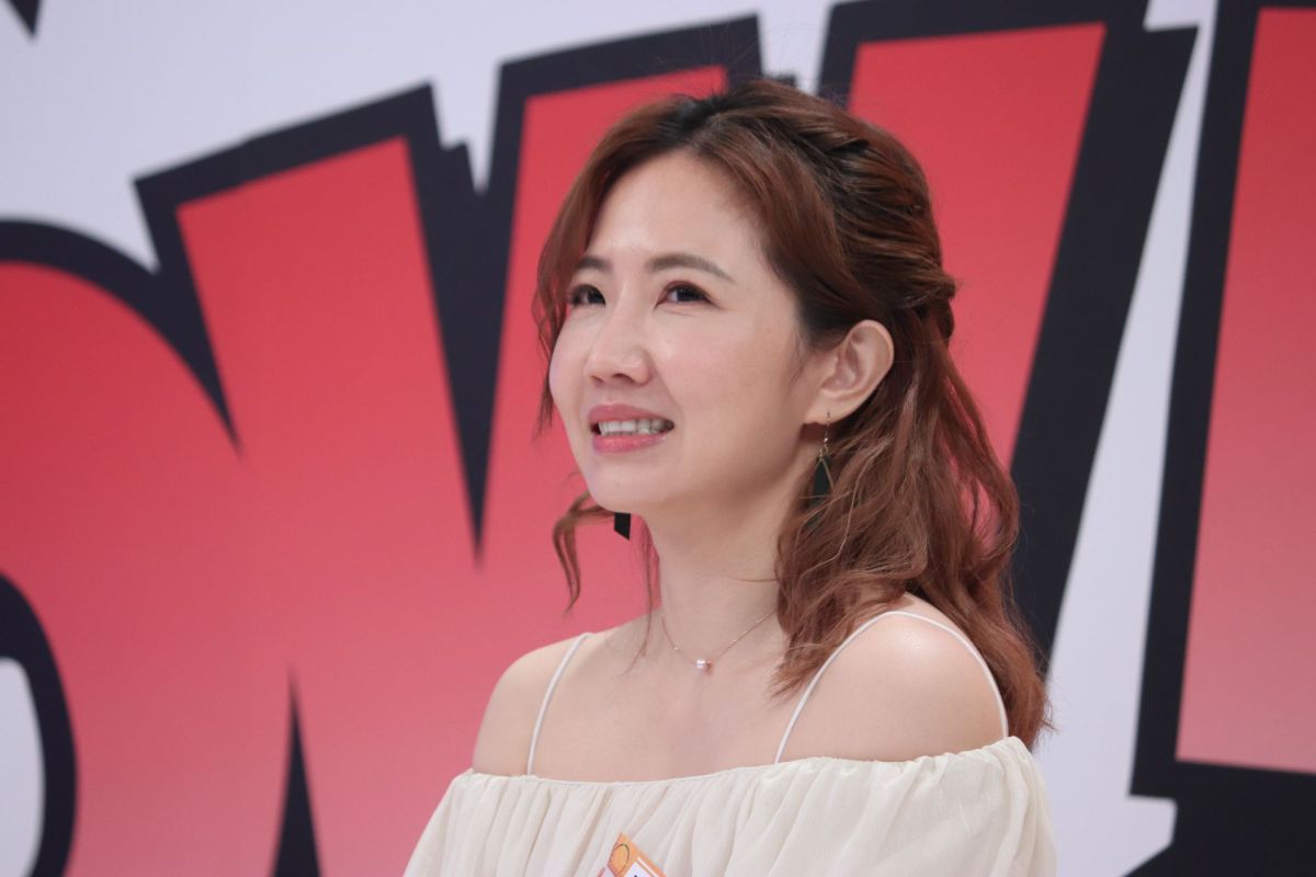 ▲謝忻地震避難的照片引起話題。（圖／中天提供）