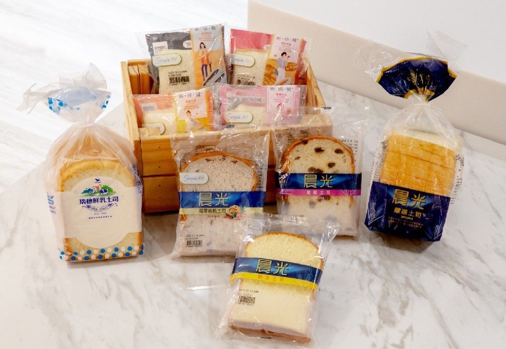 ▲炎炎夏日讓人早餐既不想吃熱食，更不想在悶熱的環境下候餐，麵包、土司這時可說是好選擇！（圖／NOWnews攝）