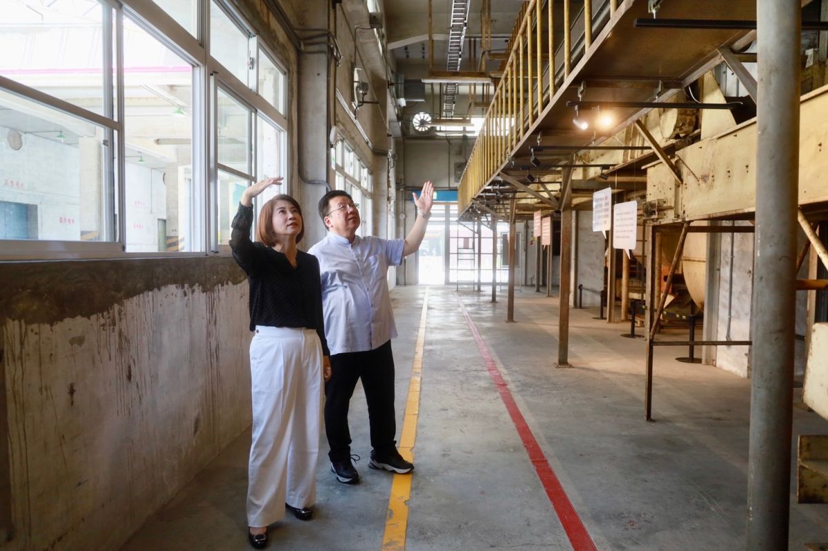 ▲周春米與李俊俋走訪屏東文化建設。（圖／周春米辦公室提供）