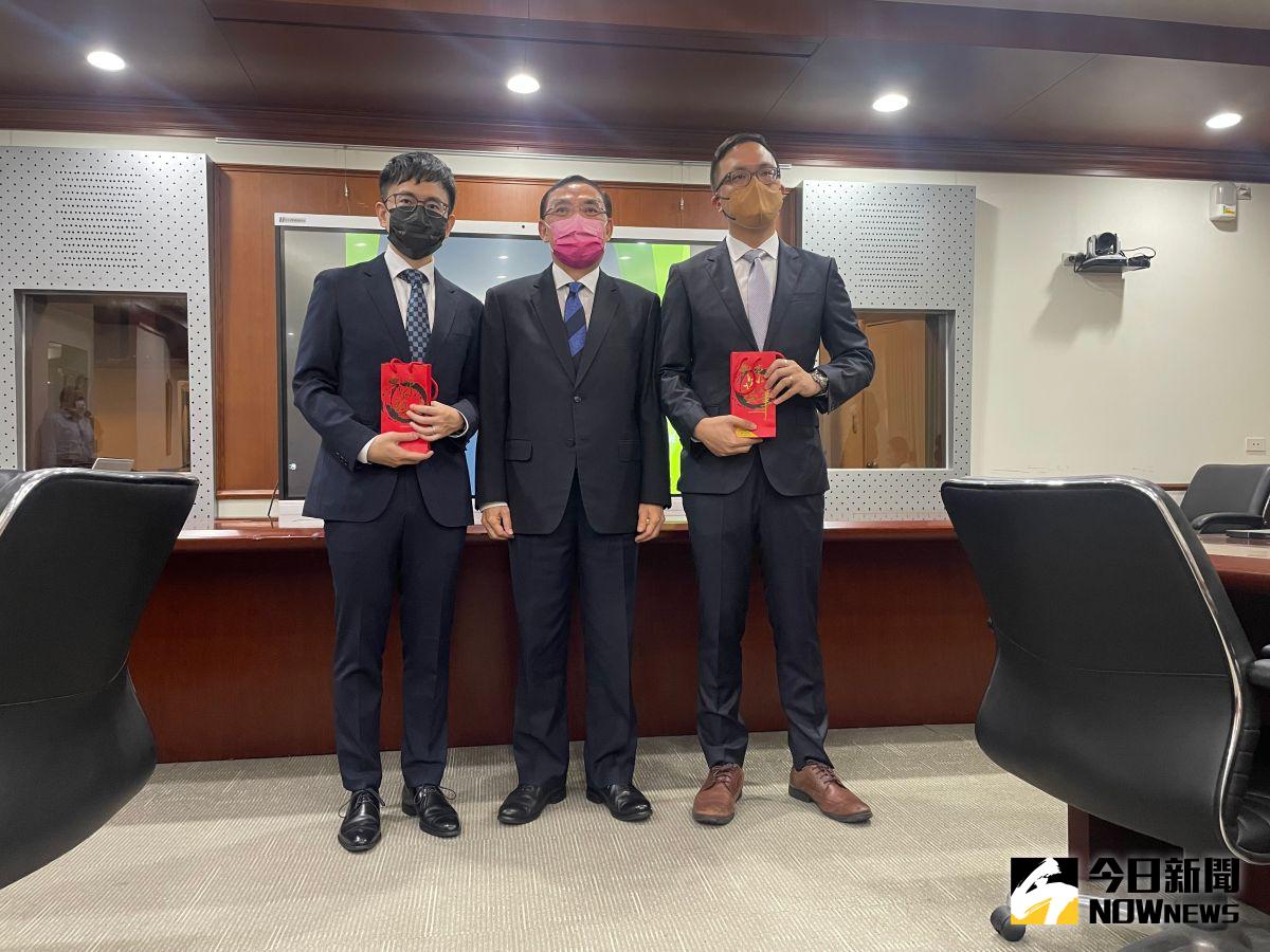 ▲由左至右依序為南投地檢檢察官張鈞翔、法務部長蔡清祥、新竹地檢檢察官葉子誠。（圖／記者潘千詩攝，2022.08.10）