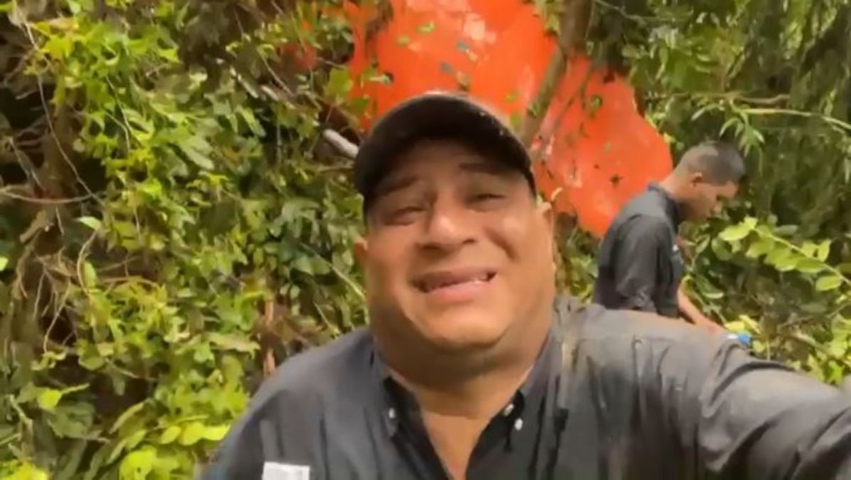 ▲巴拿馬1位政治人物弗洛雷斯，近日經歷墜機事故卻存活下來，還拍片向外界求助。（圖／擷取自影片）