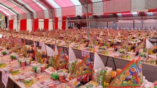 ▲8月12日是中元節，普度可以拜哪些水果、一定要有三牲嗎？網路調查普度供品人氣排行。（圖／家樂福提供）