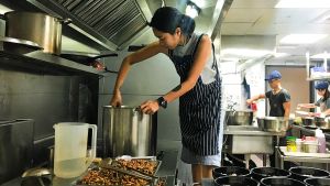 普橘人物／吳謝私廚Jin的學廚路：小時偷吃、長大廚師
