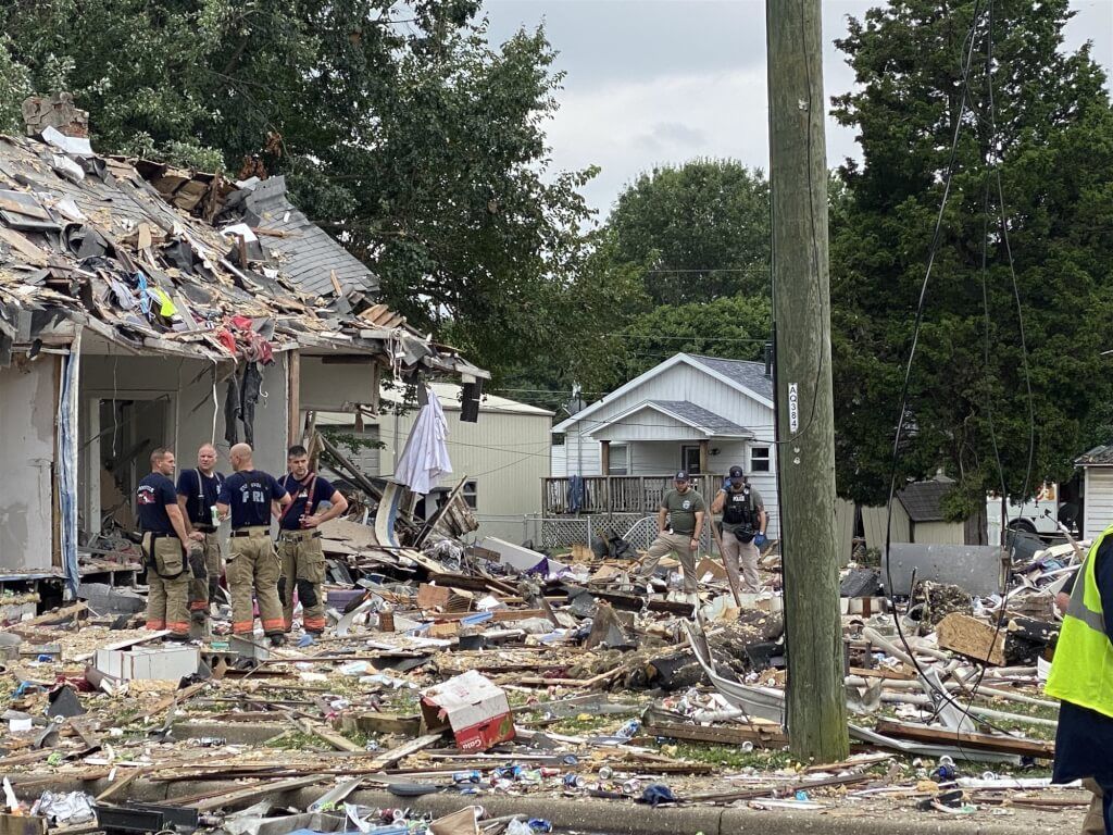 ▲美國印第安納州艾凡斯市發生一起爆炸案，造成3人喪生，至少39棟民宅受損。（圖取自mayorwinnecke推特）