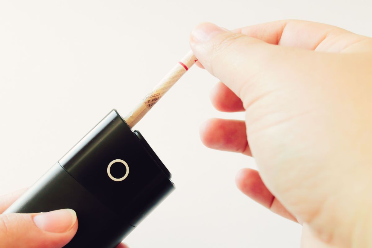 ▲立法院會今天三讀修正通過菸害防制法部分條文，董氏基金會：條文暗藏許多漏洞。（圖／shutterstock）