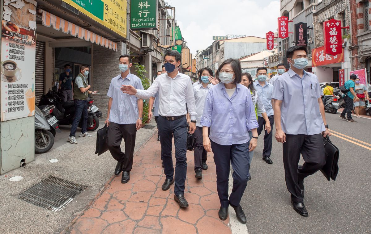 ▲蔡英文近來持續走訪全國各地，關注經濟復甦等狀況。（圖／總統府提供）