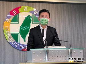 ▲林智堅召開記者會，宣布退出桃園市長選舉。（圖／記者朱永強攝，2022.08.12）