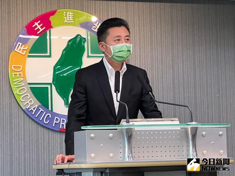 ▲林智堅召開記者會宣布退出桃園市長選舉。(圖/記者朱永強攝,2022.08.12)
