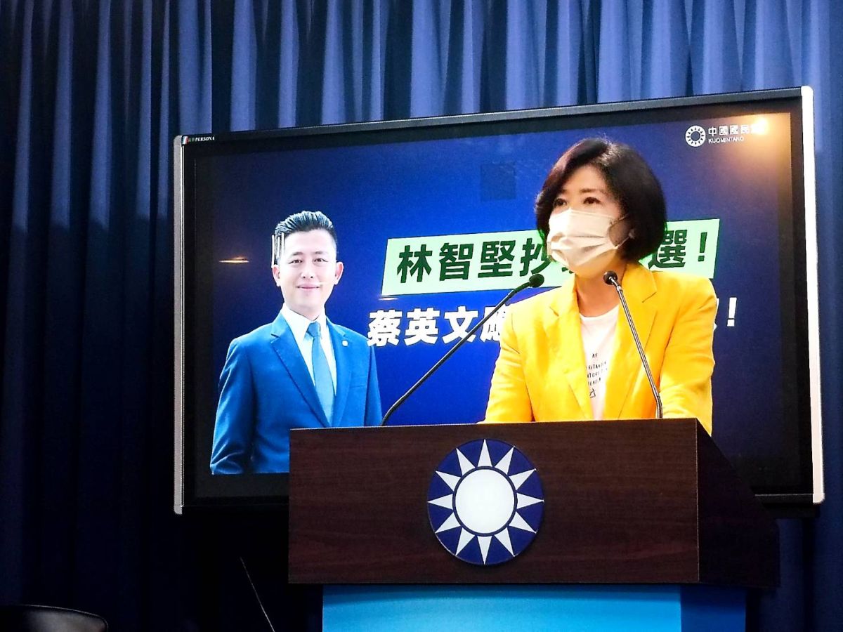 ▲王育敏痛批鄭運鵬第一時間為林智堅護航，桃園市民也不會相信他。（圖／記者余祥攝，2022.08.12）