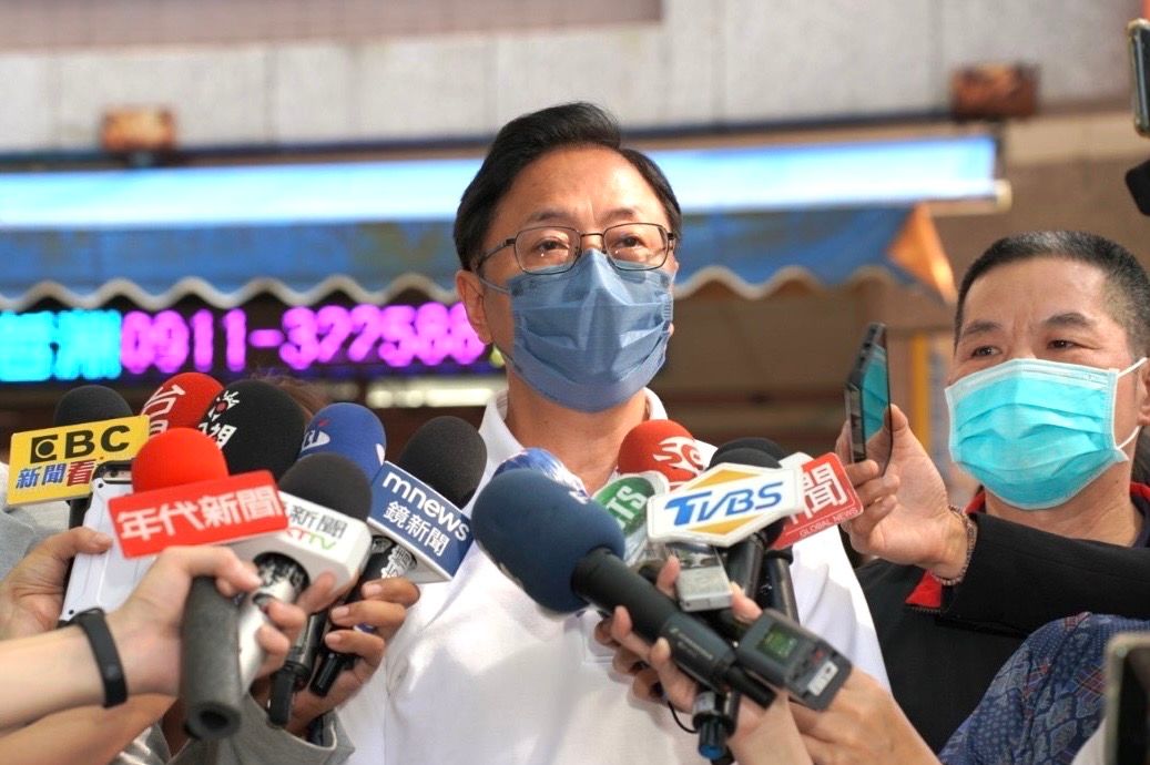 ▲張善政表示，由於鄭運鵬在論門案中全程都在幫林智堅圓謊，他認為桃園鄉親不會再接受另外一個沒有誠信的人。（圖／張善政辦公室提供）