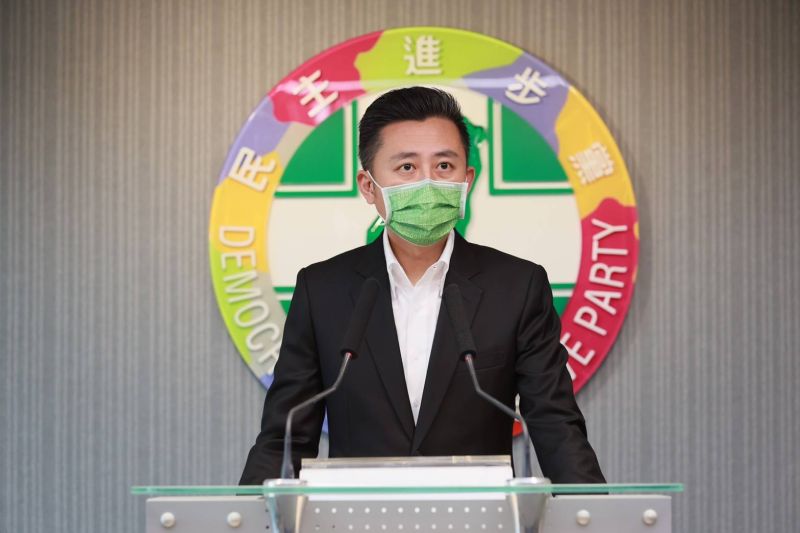 ▲林智堅退出桃園市長選舉。(圖/民進黨提供)