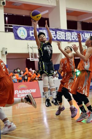 小學少籃／小宮城良田超準  北投國小「海嘯攻勢」封王
