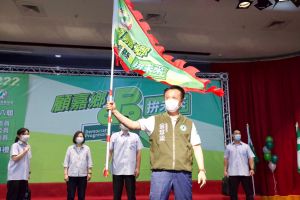 嘉義縣長翁章梁 ▲嘉義縣長翁章梁力拚連任。(圖/民進黨提供)