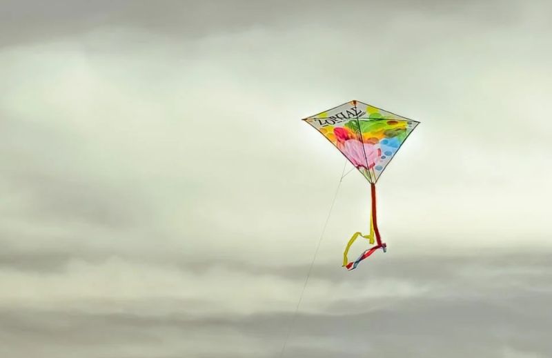 ▲為了能將對手擊落，不少人會購買中國進口的風箏線，因為其中往往會添加金屬或玻璃粉等物，以便更容易割斷他人的風箏。（示意圖／取自Pixabay）