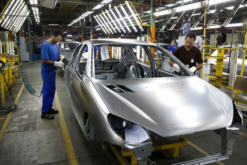 ▲伊朗最大汽車製造商伊朗霍德羅執行長今天表示，公司正試圖將自家生產的汽車優先出口至俄國。（圖／美聯社／達志影像）
