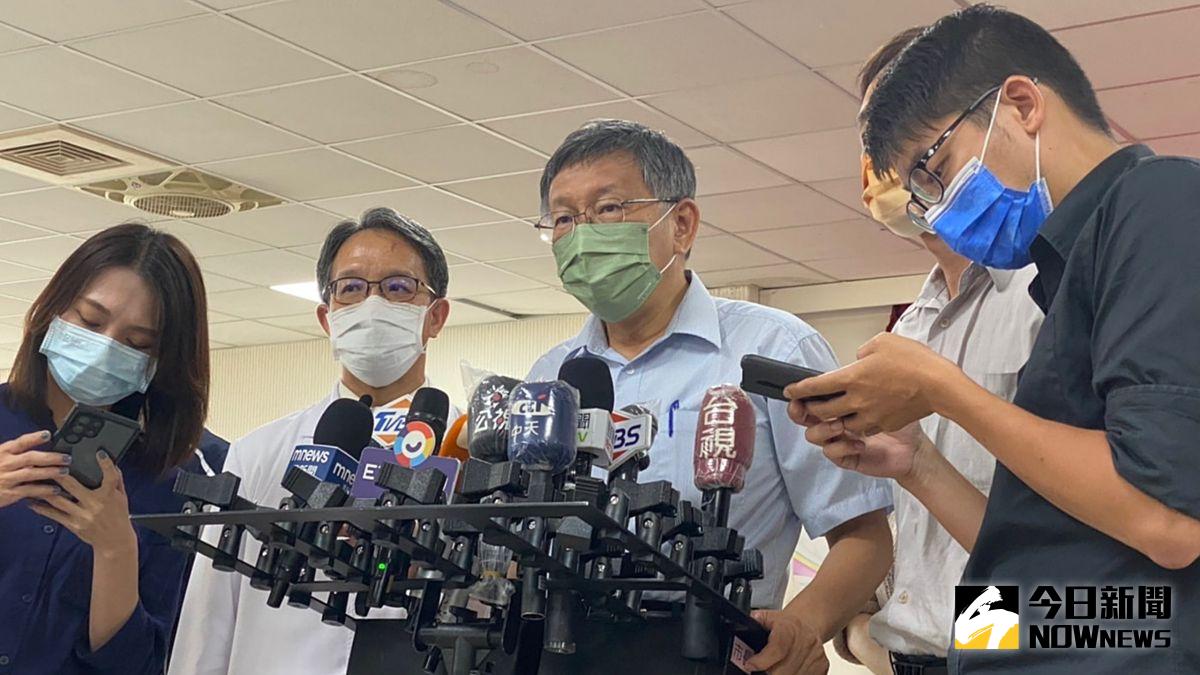 ▲針對「共機擾台」定義標準不一，台北市長柯文哲15日怒嗆總統蔡英文，要不要承認「做為總統，她沒能力保衛台灣領空，她束手無策」？（圖／記者丁上程攝，2022.08.15）