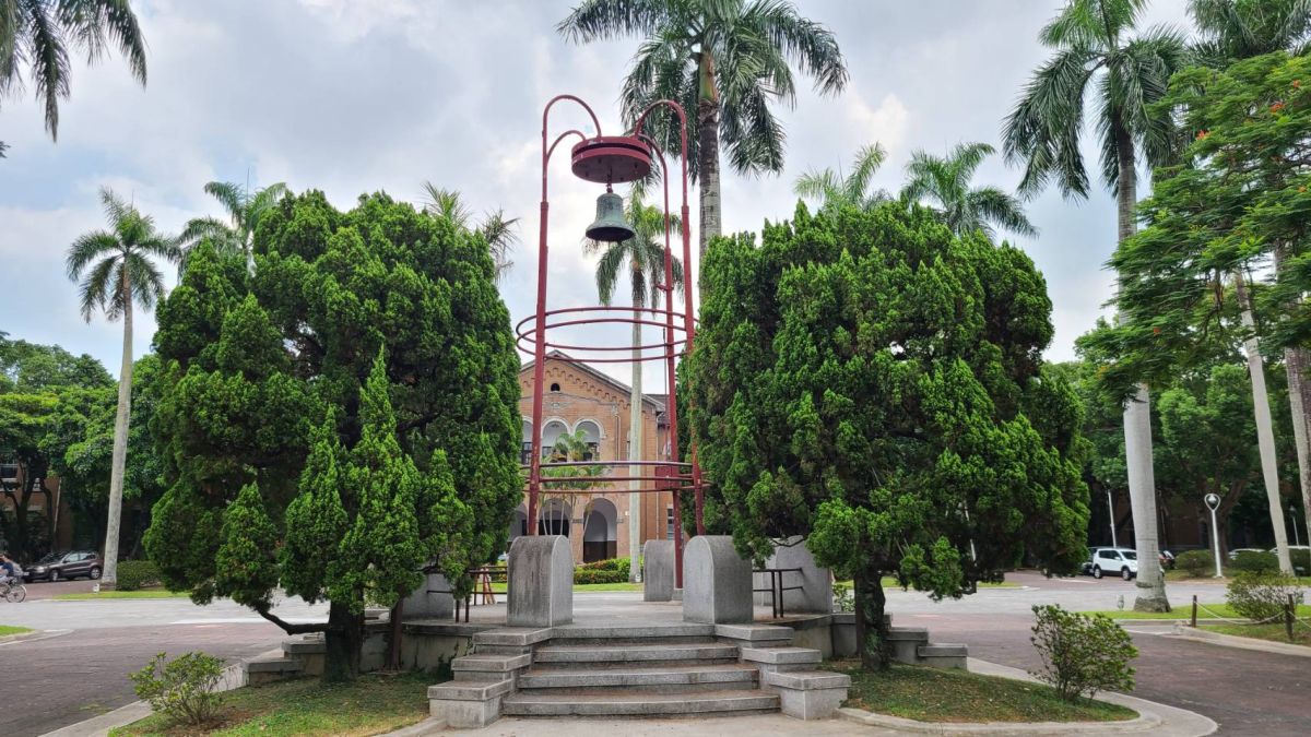 大氣系學生預言2天停班課翻車！宣布這時間發送300份雞排珍奶