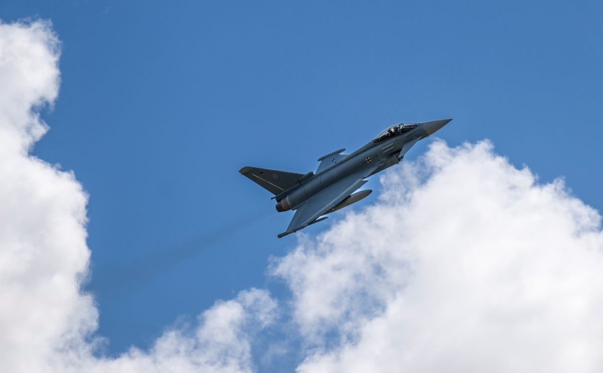 ▲總統蔡英文接受外媒專訪坦言，從俄烏戰爭學到「尋求國際支持」與形塑抗敵決心的重要性，這將有助避戰與爭取支持，強調台灣人不會被欺負，警告中國「三思而後行」。資料照。（圖／美聯社／達志影像）