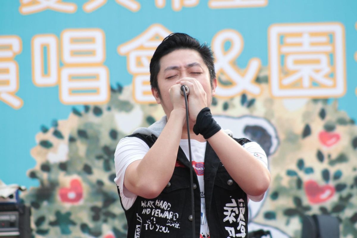 ▲藝人艾成來台發展20年，一直感到對不起爸媽。（圖／翻攝艾成的異想世界臉書）