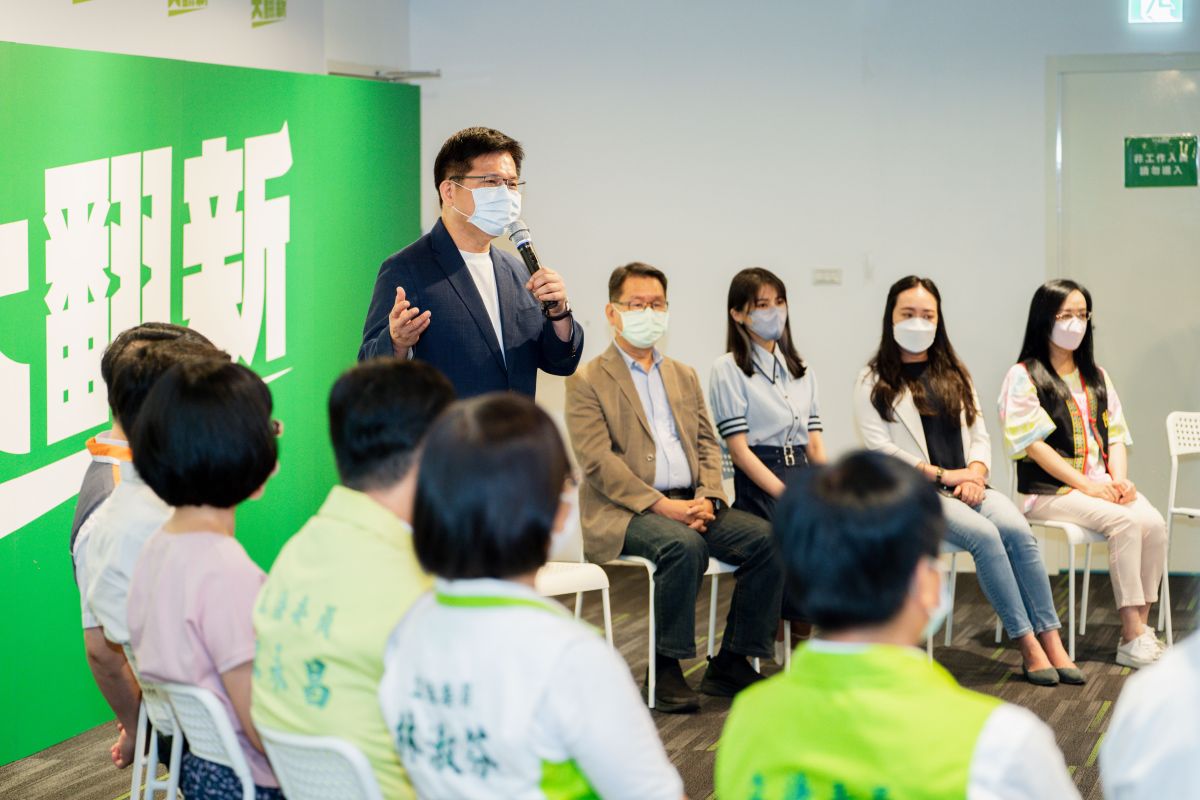 ▲林佳龍斷言，侯友宜的高支持度只是還沒有被檢驗的好感度，新北一役的結果差距不會太大。（圖／林佳龍辦公室提供）