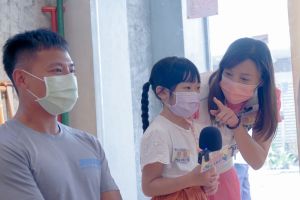 ▲本身是兩個孩子媽媽的新北市議員參選人陳乃瑜，響應林佳龍「選舉就是一場民主的嘉年華」辦理親子同樂會及政見短講，邀請親子同樂、青年同享。（圖／記者吳嘉億攝，2022.8.18）