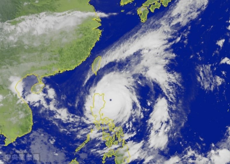 ▲2010年10月22日梅姬颱風（圖）侵台，雖然颱風中心沒有登陸，但與東北季風產生共伴效應，為北台灣帶來劇烈降雨，造成宜蘭大淹水，38人死亡。（圖／翻攝中央氣象局官網）